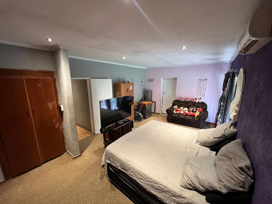To Let 3 Bedroom Property for Rent in Safari Gardens North West
